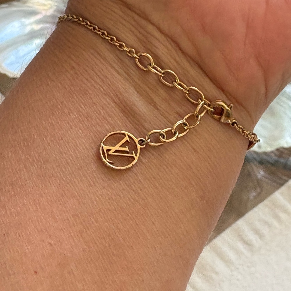 Louis Vuitton Essential V multicolour bracelet - Picture 16 of 16